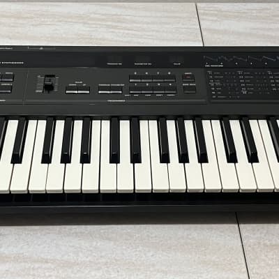 Korg DW 8000 (No Yamaha, No Roland)