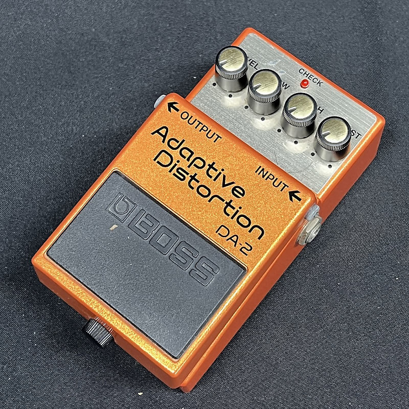 Boss DA-2 Adaptive Distortion | Reverb