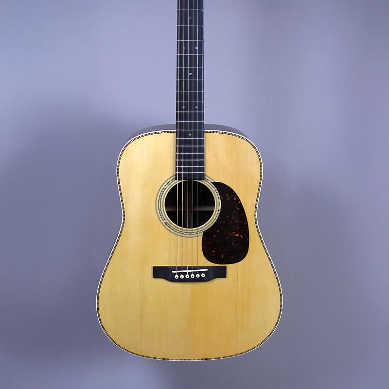 ナルト　MartinHD 28V【2015年製・美品】 Martin Vintage Series HD-28V (Custom HD-28) 1995 - 2018 | Reverb
