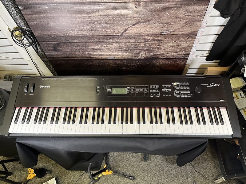 Yamaha S08 Synthesizer (Edison, NJ) Reverb
