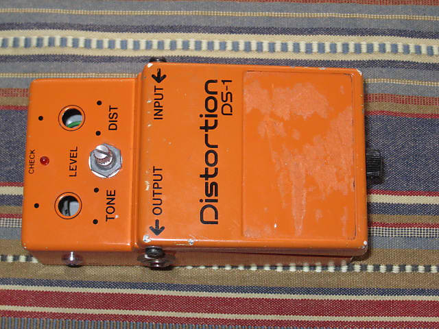 used (for parts / for repair) vintage 1980 Boss DS-1