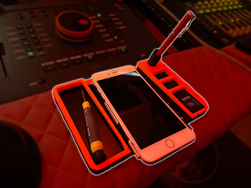 Console Dock - Phone Command image 1