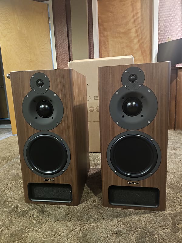 PMC IB2 SE 2025 - Walnut  			