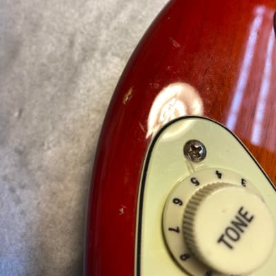 Squier Standard Stratocaster 2006 Cherry Sunburst image 11