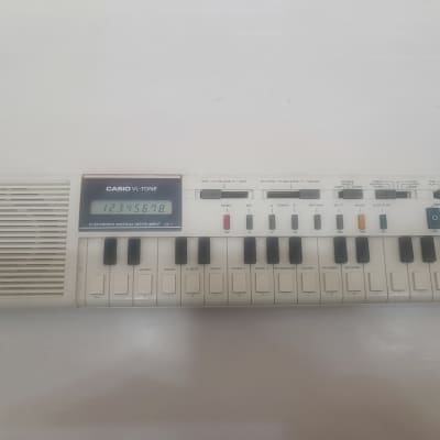 Casio VL-1 VL-Tone 29-Key Synthesizer Keyboard 1979 - 1984 - White