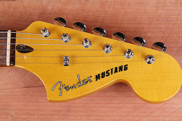 【希少】Fender Modern Player Mustang P90/送料込 FENDER MODERN PLAYER MUSTANG P90 Transparent Daphne Blue