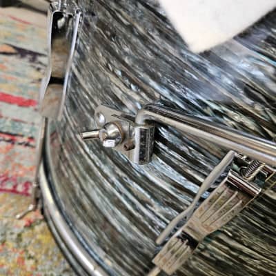 Ludwig 22x14" Club Date Bass Drum in Oyster Blue Pearl image 11