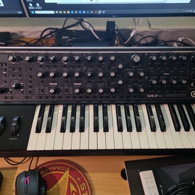 Moog Sub 37 Tribute Edition 2010s - Black