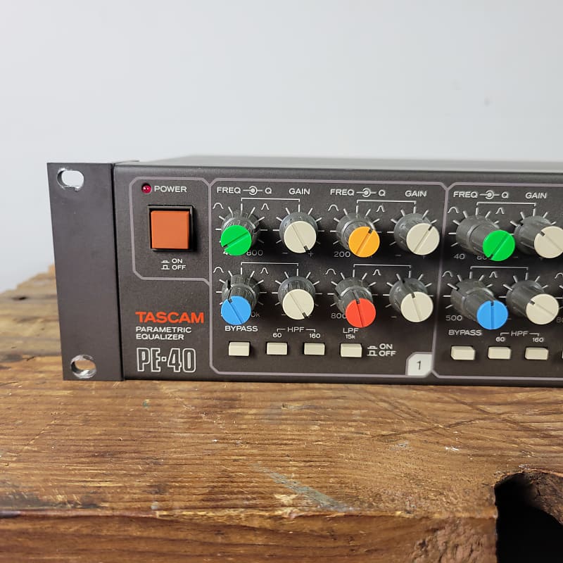 ジャンク扱い TASCAM PE-40 PARAMETRIC EQUALIZER タスカム パラメトリックイコライザー パライコ 機材 音楽機器  札幌市 中央区 南12条 - エフェクター、PA機器