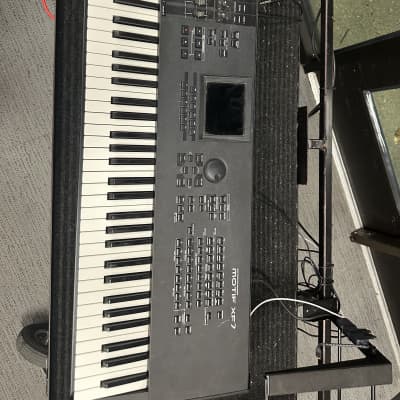 Yamaha Motif XF 7 Production Synthesizer 2010s - Gray