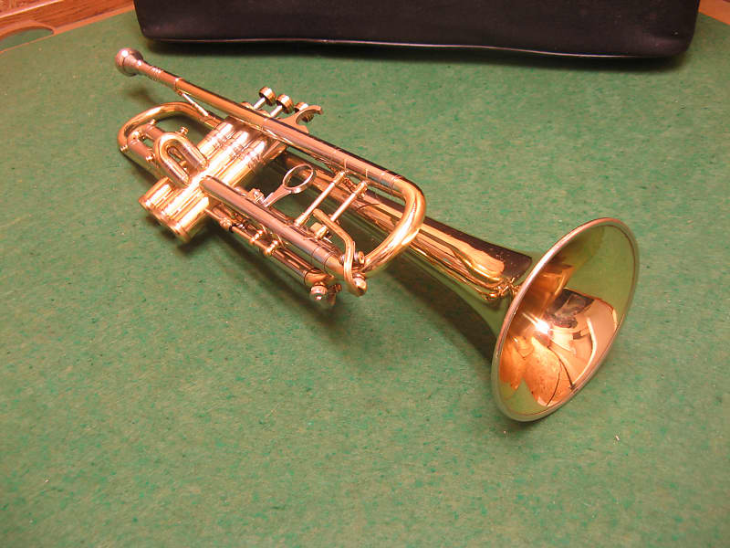 Huttl Super Deluxe Trumpet - Stencil: Sterling Foreign - Protec Case &  Original Mouthpiece