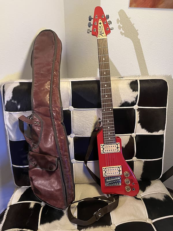 Austin Hatchet  travel guitar  1981  - Red image 1