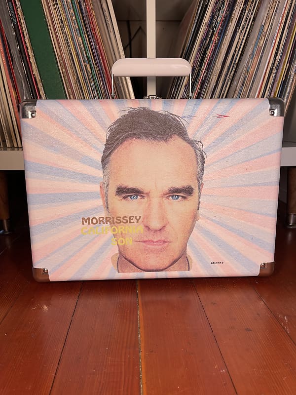 Morrissey record player turntable with built in speakers image 1
