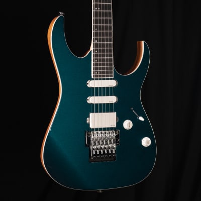 Ibanez Prestige RG5320C-PW in Pearl White – nafiriguitar.com
