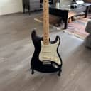 Fender American Professional Stratocaster with Maple Fretboard 2017 - 2019 - Black