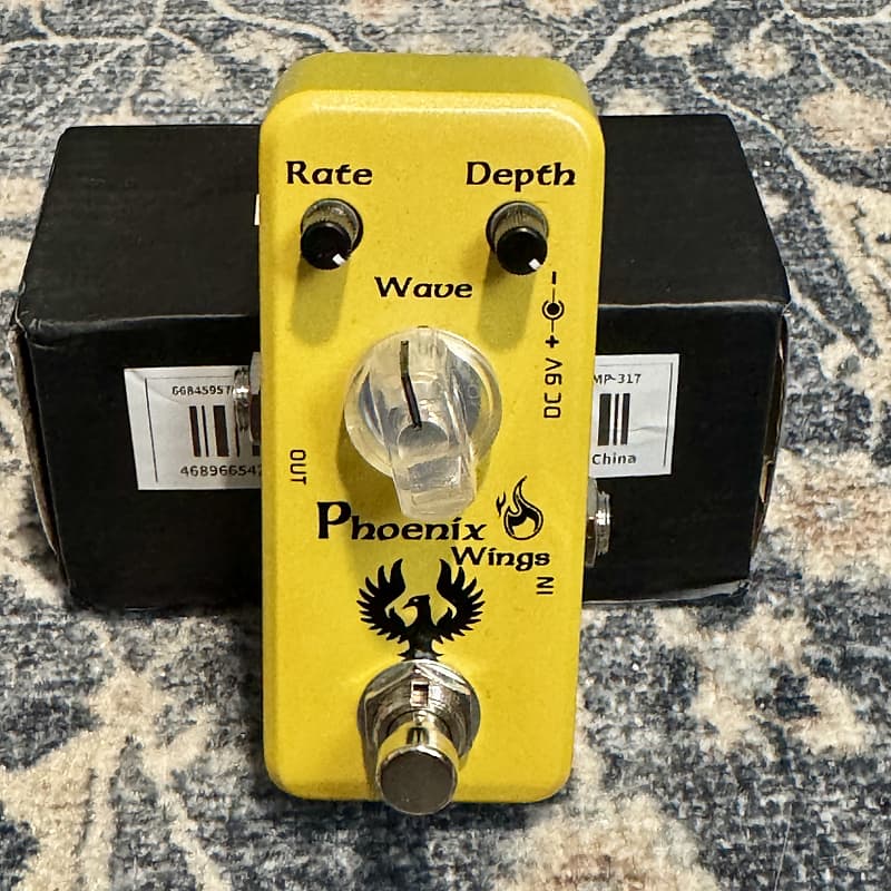 Movall MP 317 Phoenix Wings Tremolo Pedal