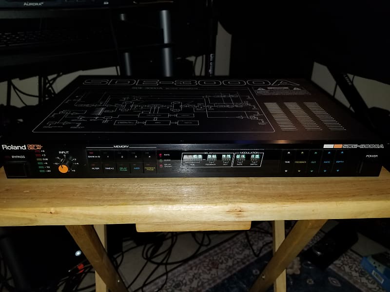 Roland SDE-3000 Digital Delay