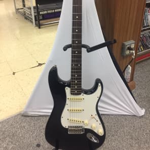 Squier E シリアル　Stratocaster 日本製 1986 Squier By Fender E Serial Stratocaster - Sunburst -Made
