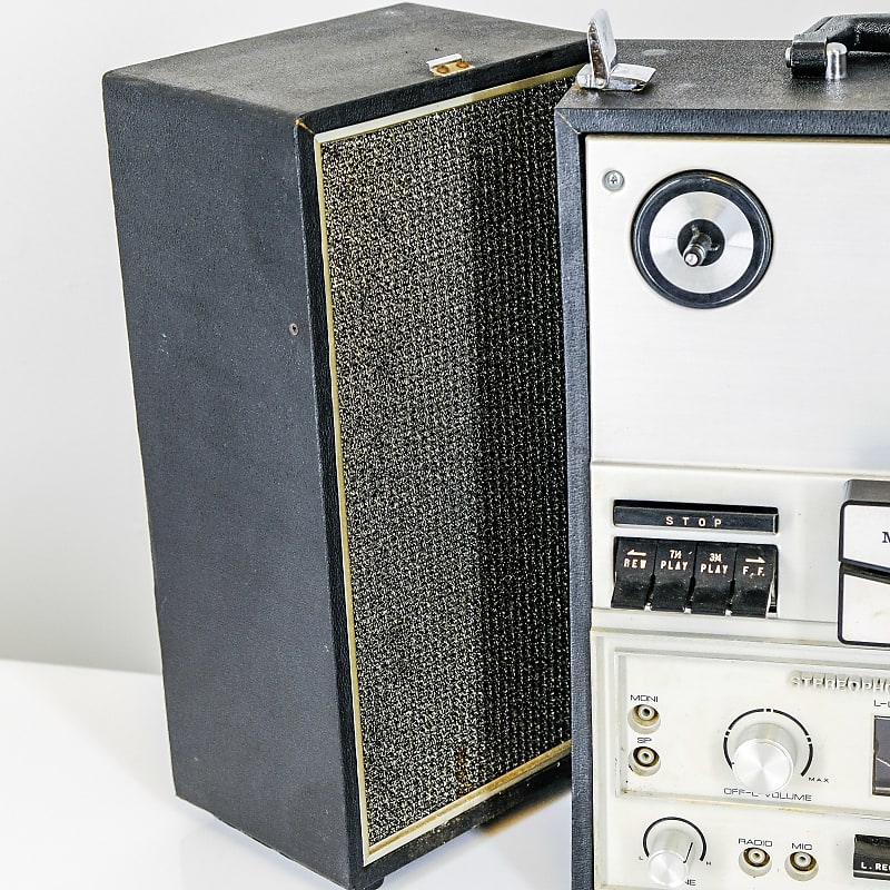 Masterwork Model M-808 Stereophonic Recorder Reel to Reel 1967 - Black