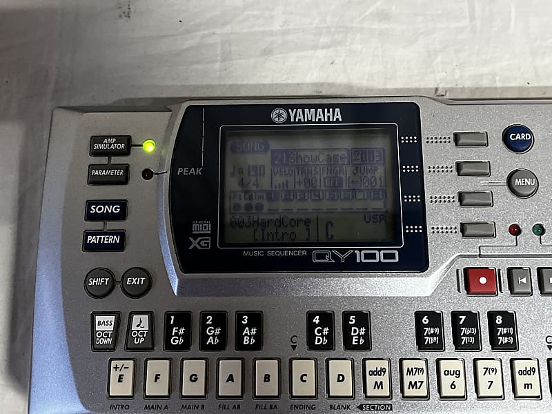 YAMAHA QY100 16-Track Portable MIDI Music Sequencer w/box New internal  battery!