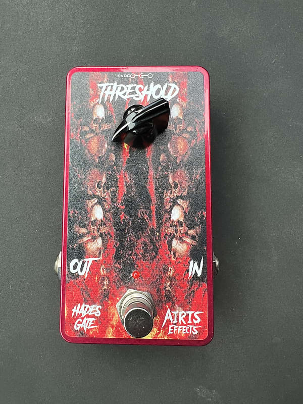 Airis Effects Hades Gate Red Reverb