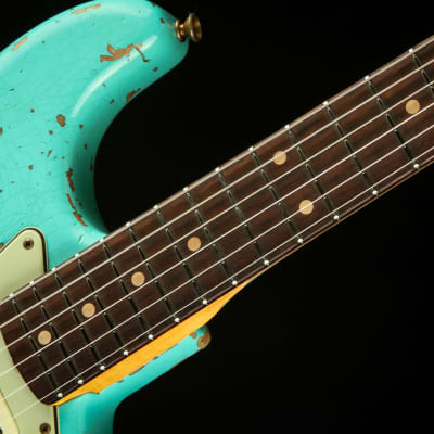 Fender Custom Shop Limited Edition '60 Dual-Mag II Stratocaster® Super Heavy Relic® RW - Aged Sea Foam Green image 9