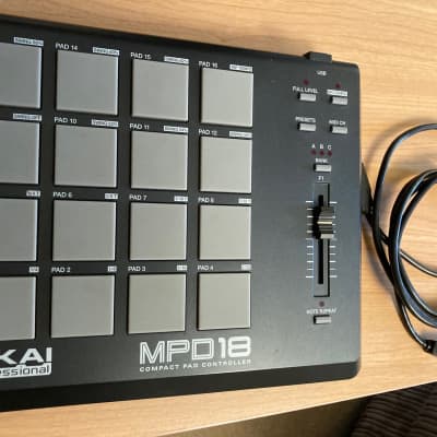 2024 Akai Professional MPD18 Compact Pad Controller