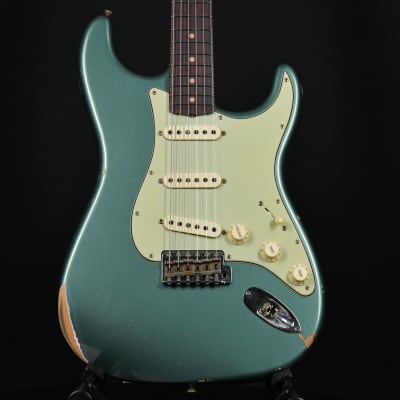Fender Custom Shop Limited Edition 63 Stratocaster Relic Aged Sherwood Green Metallic 2023 (CZ573422) for sale