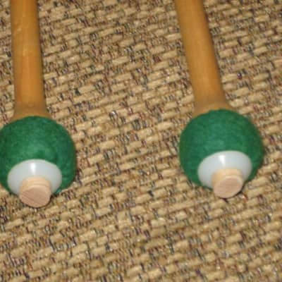 ONE pair new old stock Regal Tip 605SG (Goodman #5) Ultra Staccato Saul Goodman Timpani Mallet, small ball covered w/ two layers of tightly wound green felt, maple shaft -- Ideal for recording. Clean rhythmical articulation, especially on low tones image 9