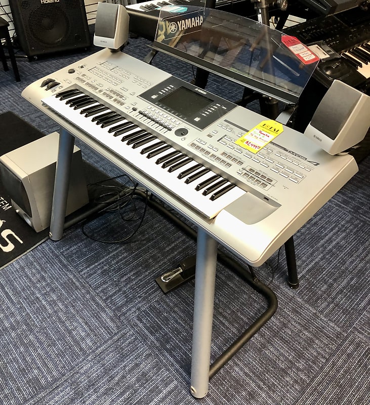 Yamaha Tyros4 61-Key Arranger Workstation Keyboard | Reverb