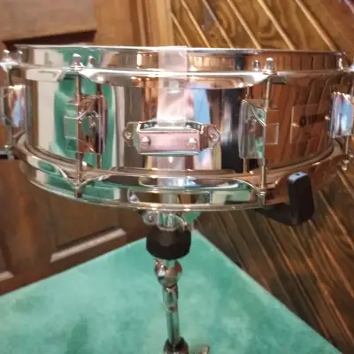 Yamaha  13"(Diameter)X4"(Depth) Piccolo Snare Drum   Chrome image 2