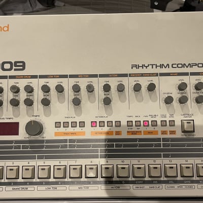 Roland TR-909 Rhythm Composer Drum Machine image 5