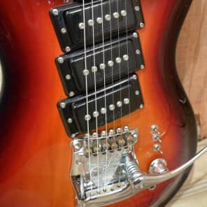 Mosrite V III 1984 Sunburst image 7