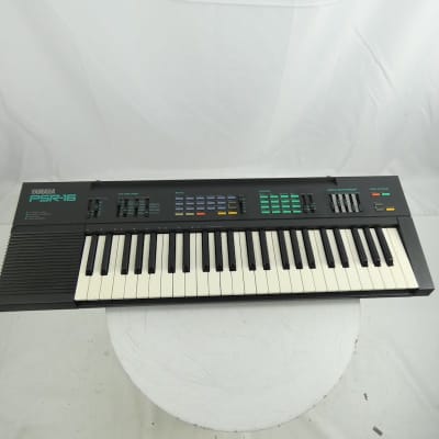 Used Yamaha PSR-16 FM SYNTH Synthesizers 49-Key