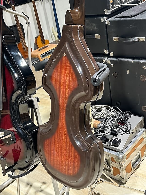 最終値下げ　希少　1960年代製　Ampeg baby bass 手渡し限定 最終値下げ 希少 1960年代製 Ampeg baby bass 手渡し限定 - メルカリ