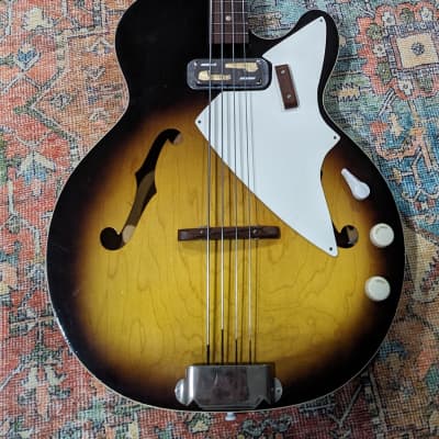 1961 Harmony H22 Short Scale Bass guitar, Gold Foil PU, Super Clean Shape, w/Hard Case image 2