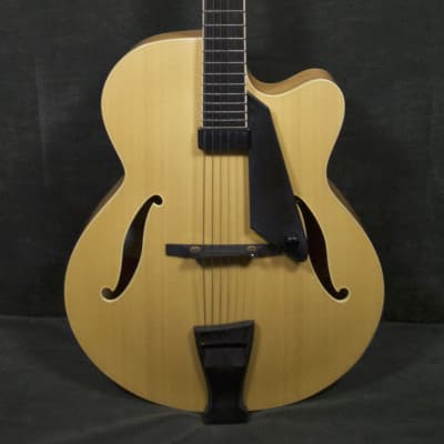 Peerless Manhattan Blonde Archtop Guitar w case #7141 image 1