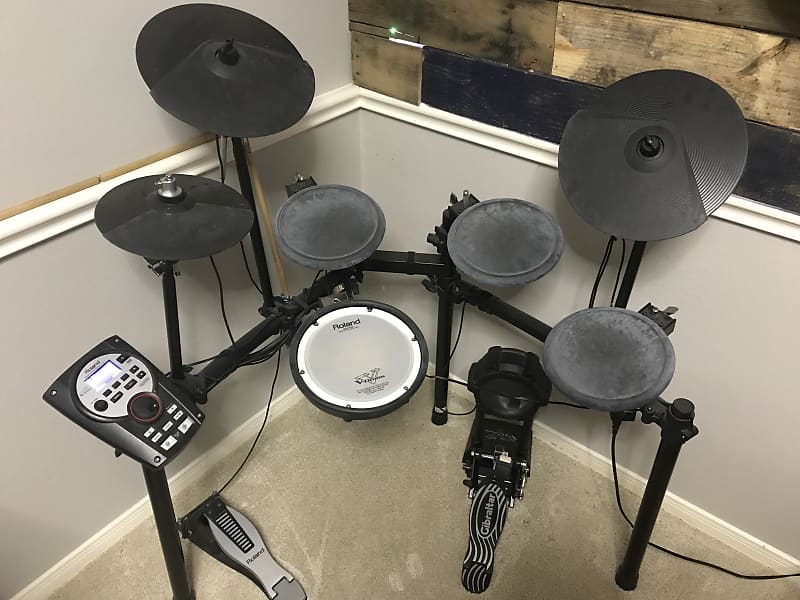 Roland TD-11KV V-Drum Kit with Mesh Pads