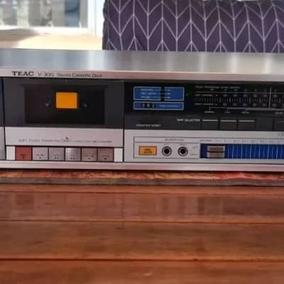 VINTAGE TEAC TAPE DECK PLAYER/RECORDER/MADE IN JAPAN image 5
