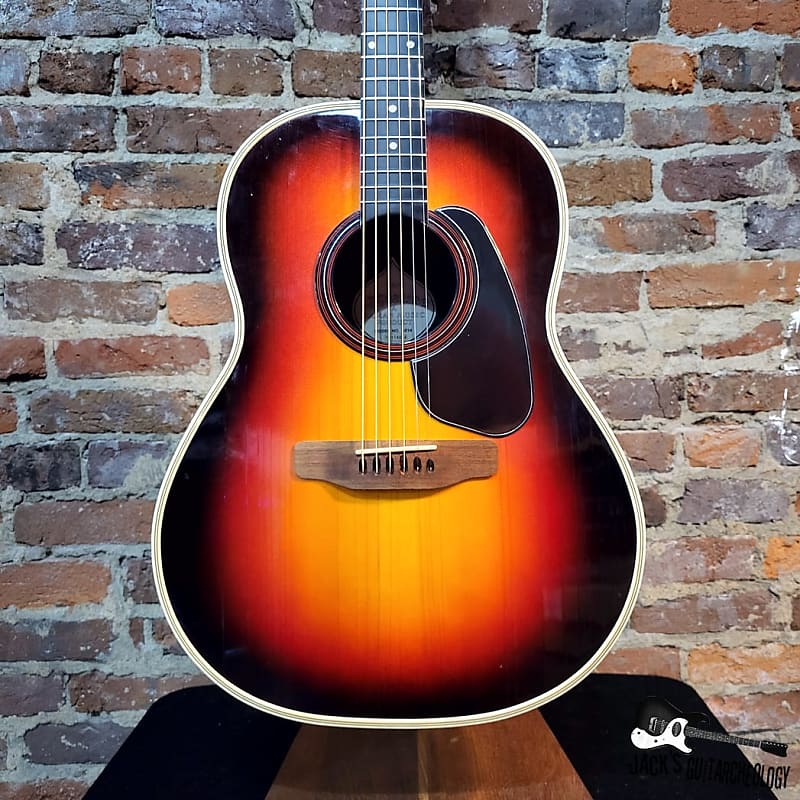 Applause / Ovation Celebrity Aluminum Fretboard Acoustic w/ HSC (1970s -  Three-Tone Sunburst)