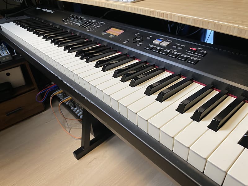 【美品】Roland RD-300NX 88鍵 デジタルピアノ Roland RD-300NX 88-Key Digital Stage Piano Electric Keyboard