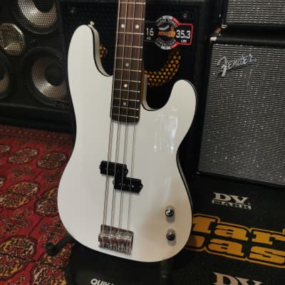 Fender aerodyne special precision bass 2023 - bright white image 2