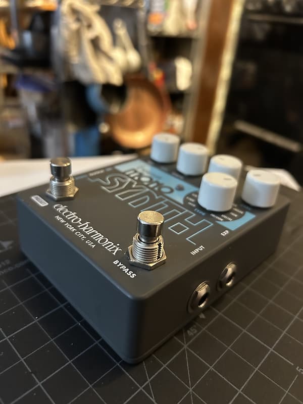 Electro-Harmonix Bass Mono Synth