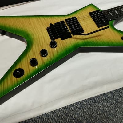 DEAN Stealth Floyd Flame Maple electric GUITAR w/ HARD CASE - DIME Slime Green - Made in KOREA image 3