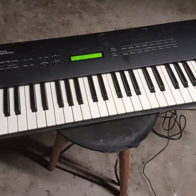 Roland U 20 Synthesizer