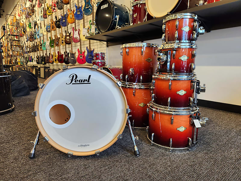 Drummers Only - This gorgeous Pearl Universal Series