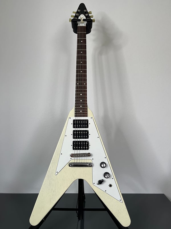 Gibson Flying V Faded Cherry Red 2008 | The Music Zoo