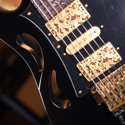 Ibanez Steve Vai Signature PIA3761 Electric Guitar - Onyx Black image 9