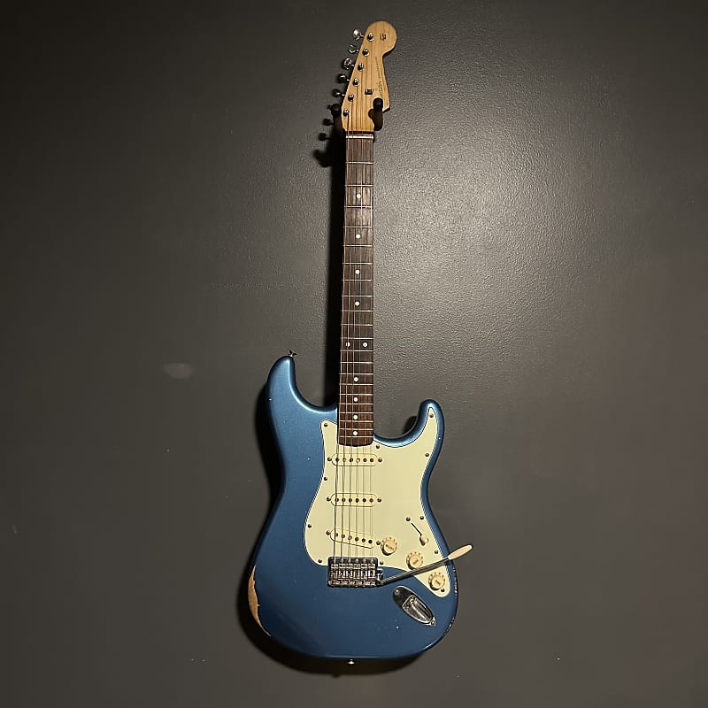 Fender Vintera Road Worn '60s Stratocaster 2020 - 2021 - Lake 