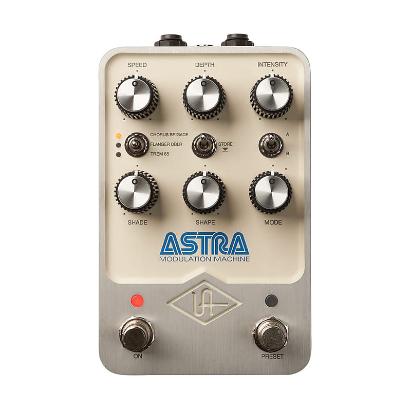 Universal Audio Effects Pedals - Astra Modulation Machine - B-Stock image 1